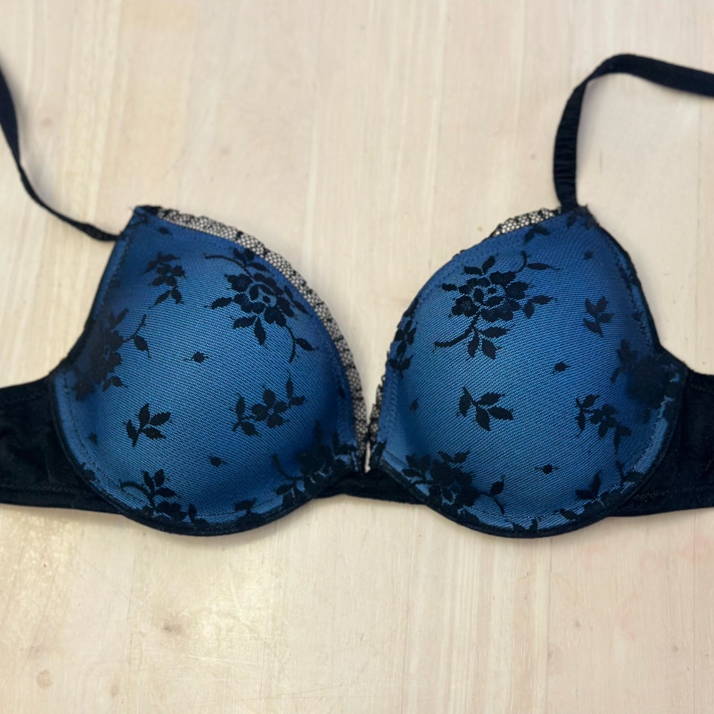 Lace Aerie Bra 32A - Picture 2 of 3
